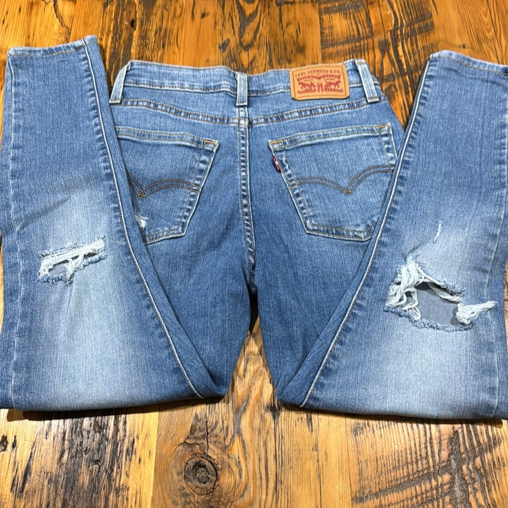 721 HIGH RISE SKINNY LEVIS WITH HOLES - Picture 11 of 13